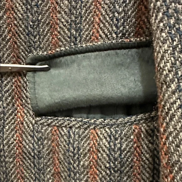 Harris🏴󠁧󠁢󠁳󠁣󠁴󠁿Tweed (42S) - Picture 9 of 16